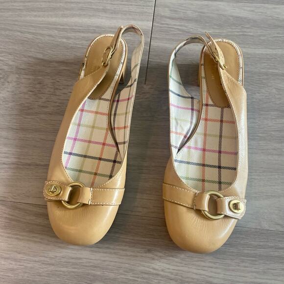Coach Beige Leather Octava Slingback Pumps Size 9.5M Classic